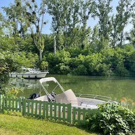 Charming House By The Seine In Normandy Poses