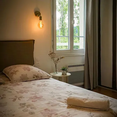 بيت للعطل Charming House By The Seine In Normandy *